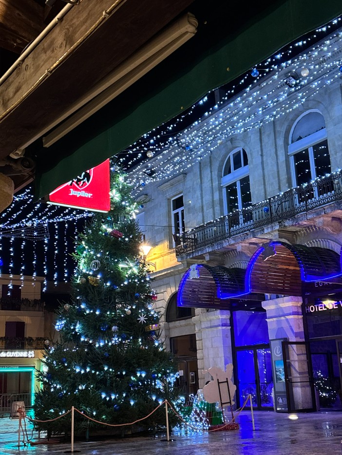 Illuminations 05-12 _3_.jpg