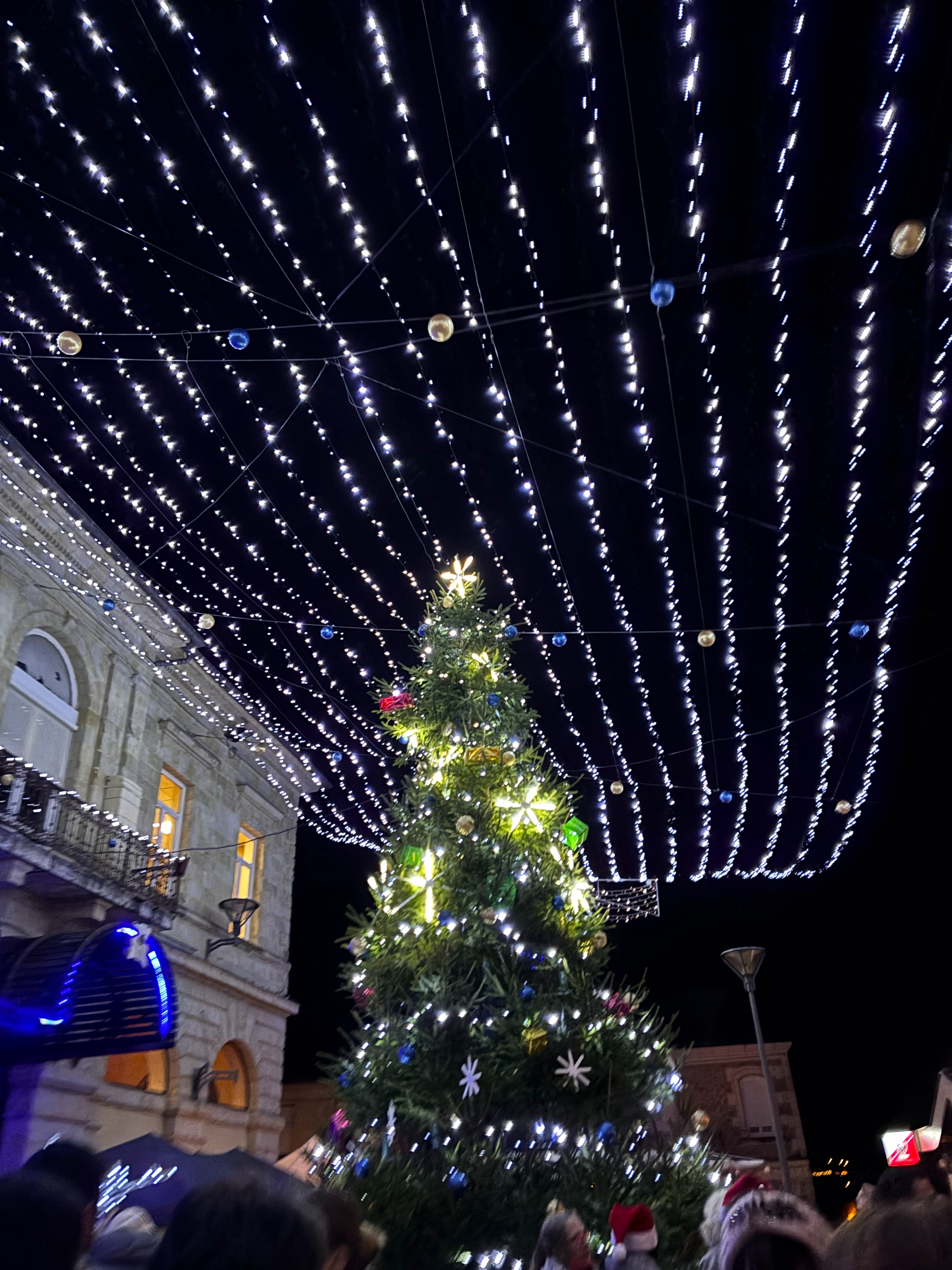 Illuminations 05-12 _26_.jpg