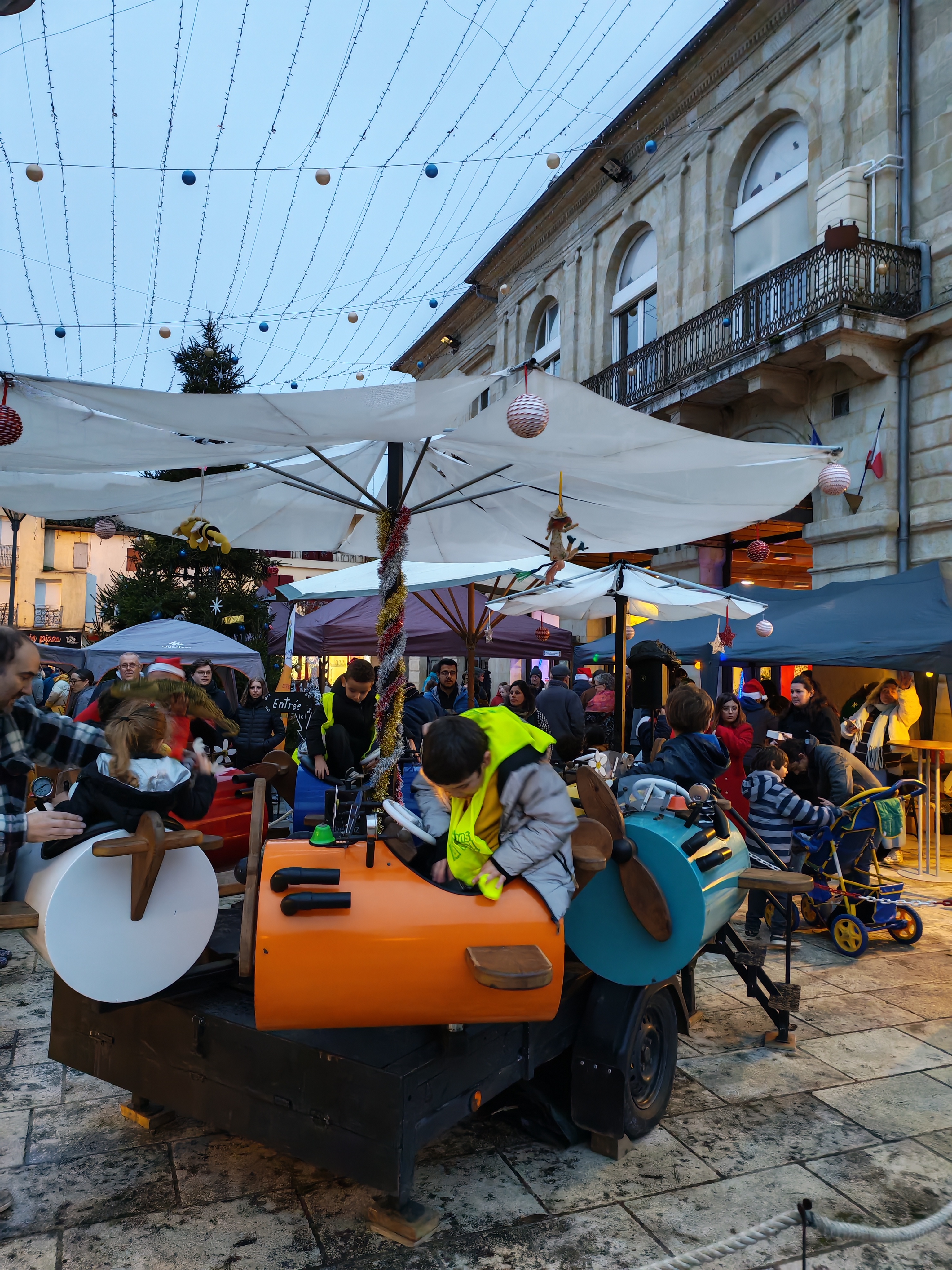 Illuminations 05-12 _17_.jpg