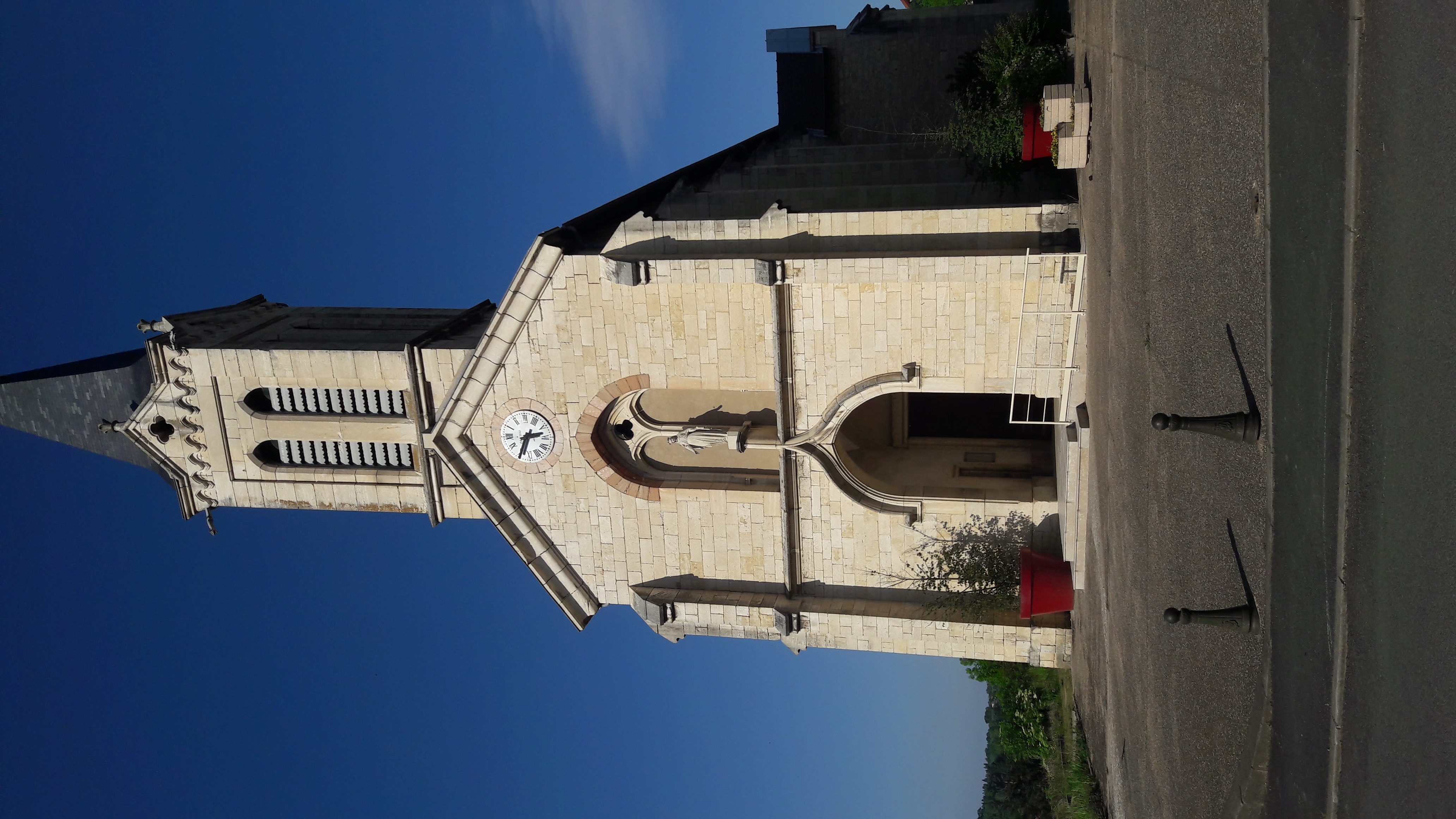 eglise avec rampe _2_.jpg