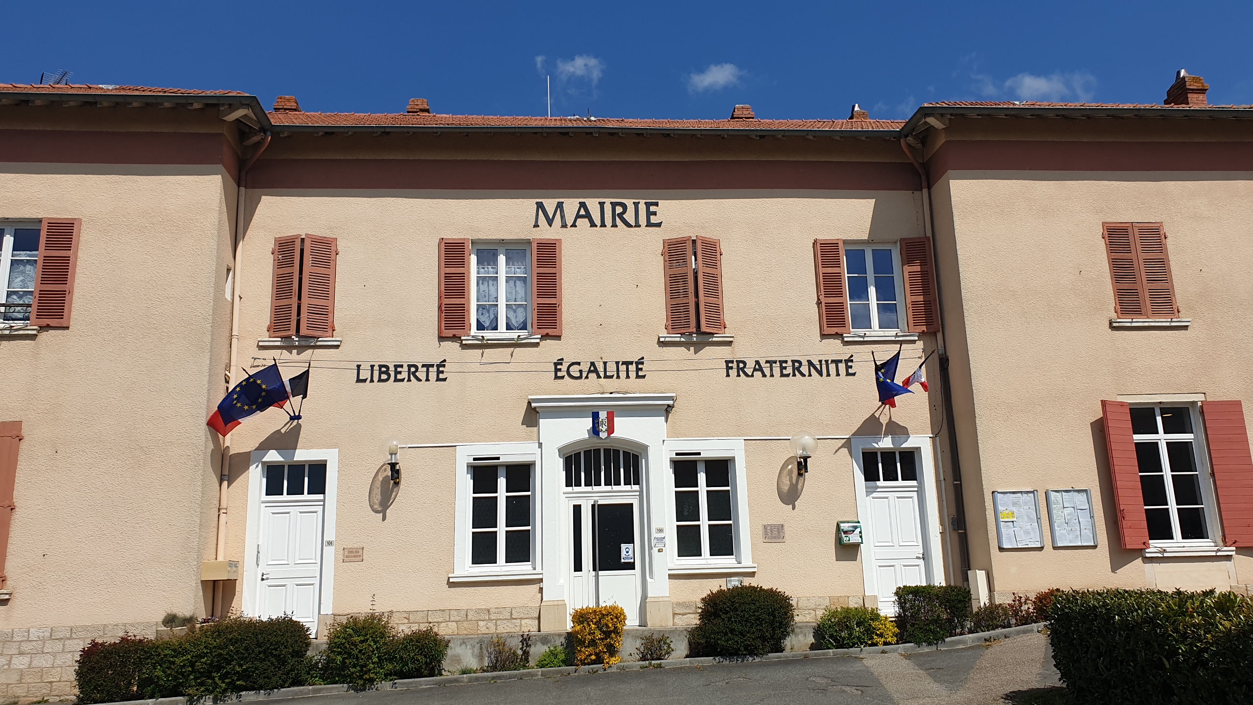 Mairie volets ouverts 2021
