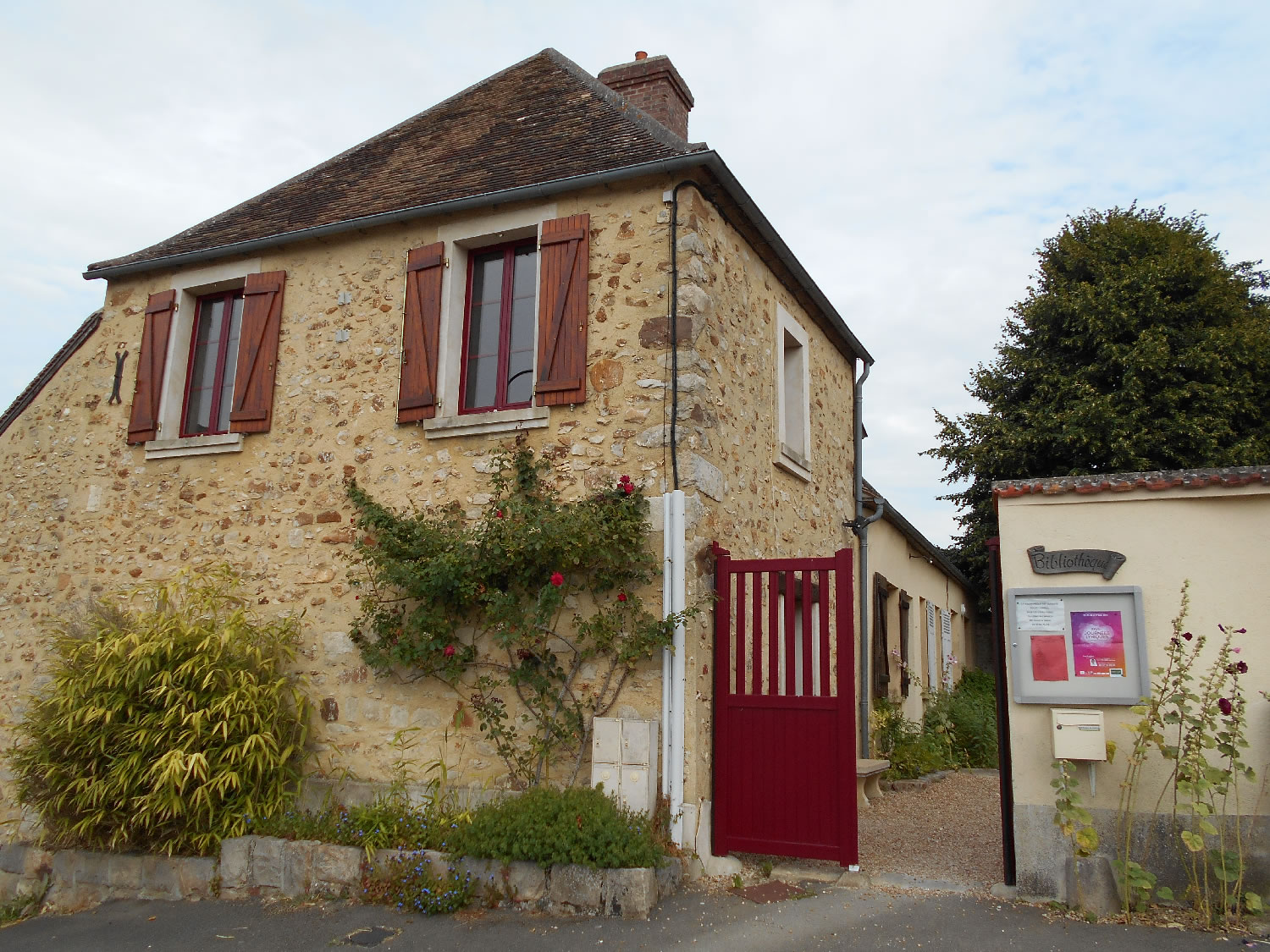 entrée presbytère2.jpg