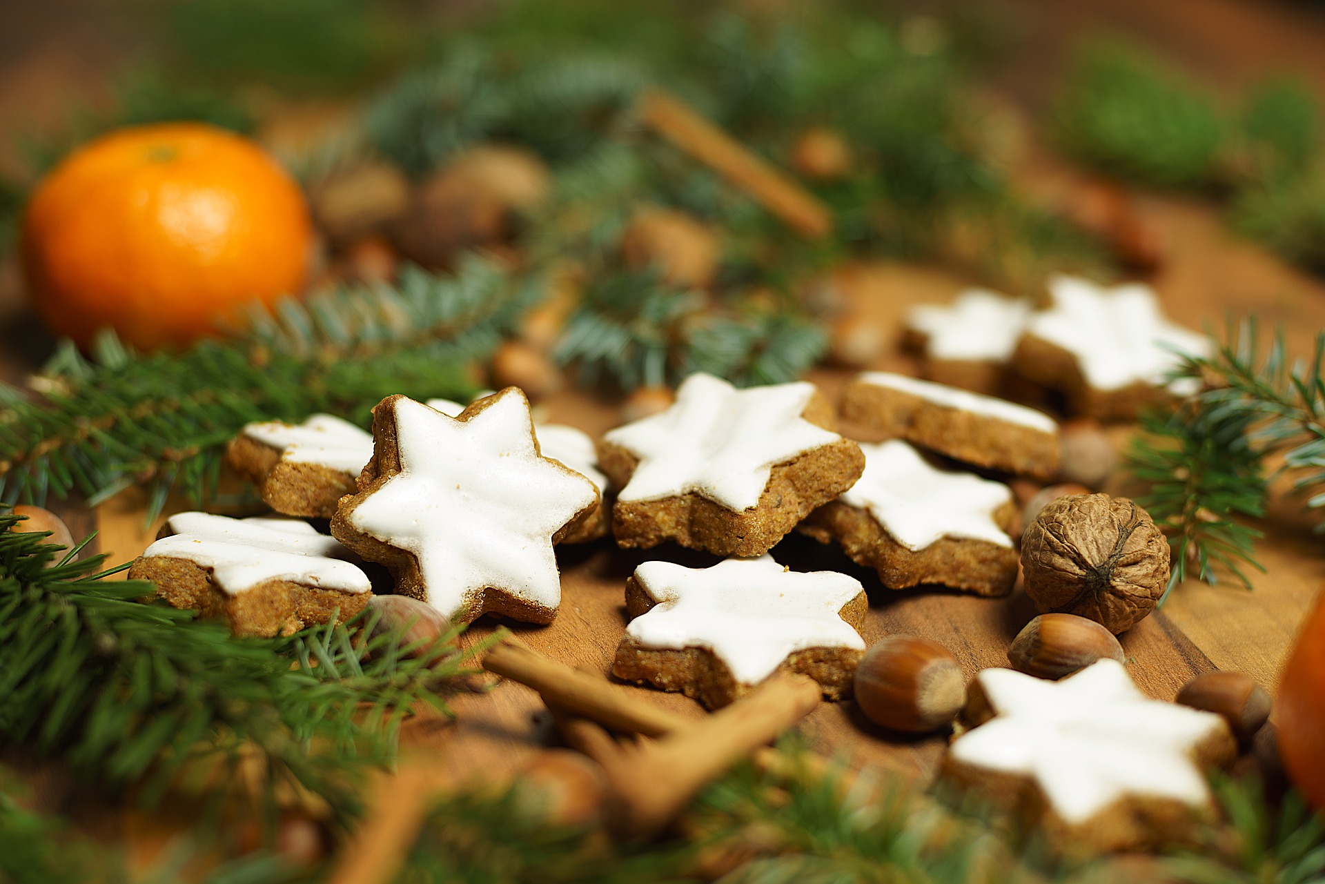 cinnamon-stars-2998962_1920.jpg