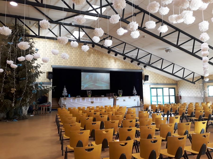 salle A décoré _2_0.jpg