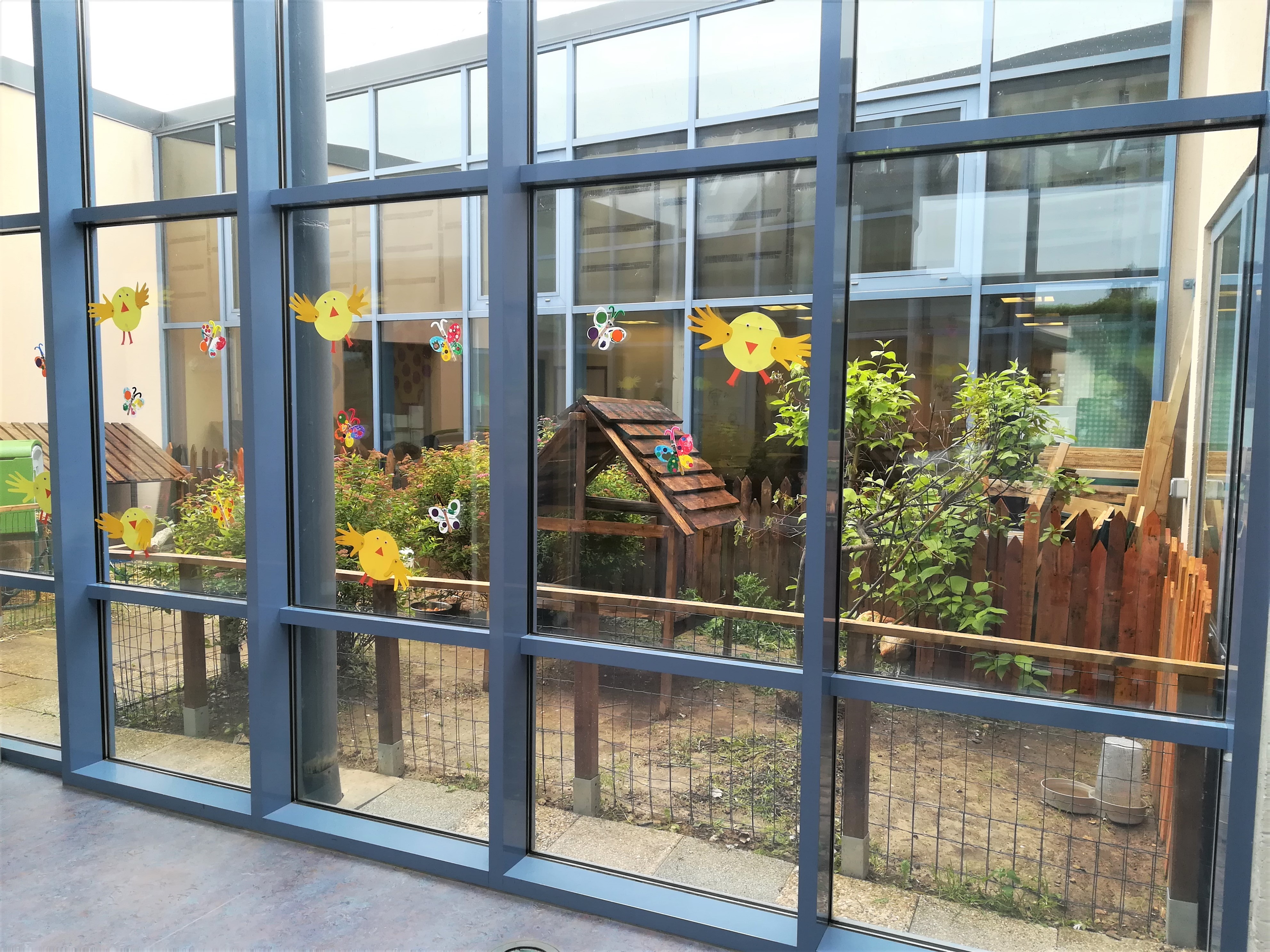 Ecole poulailler.jpg