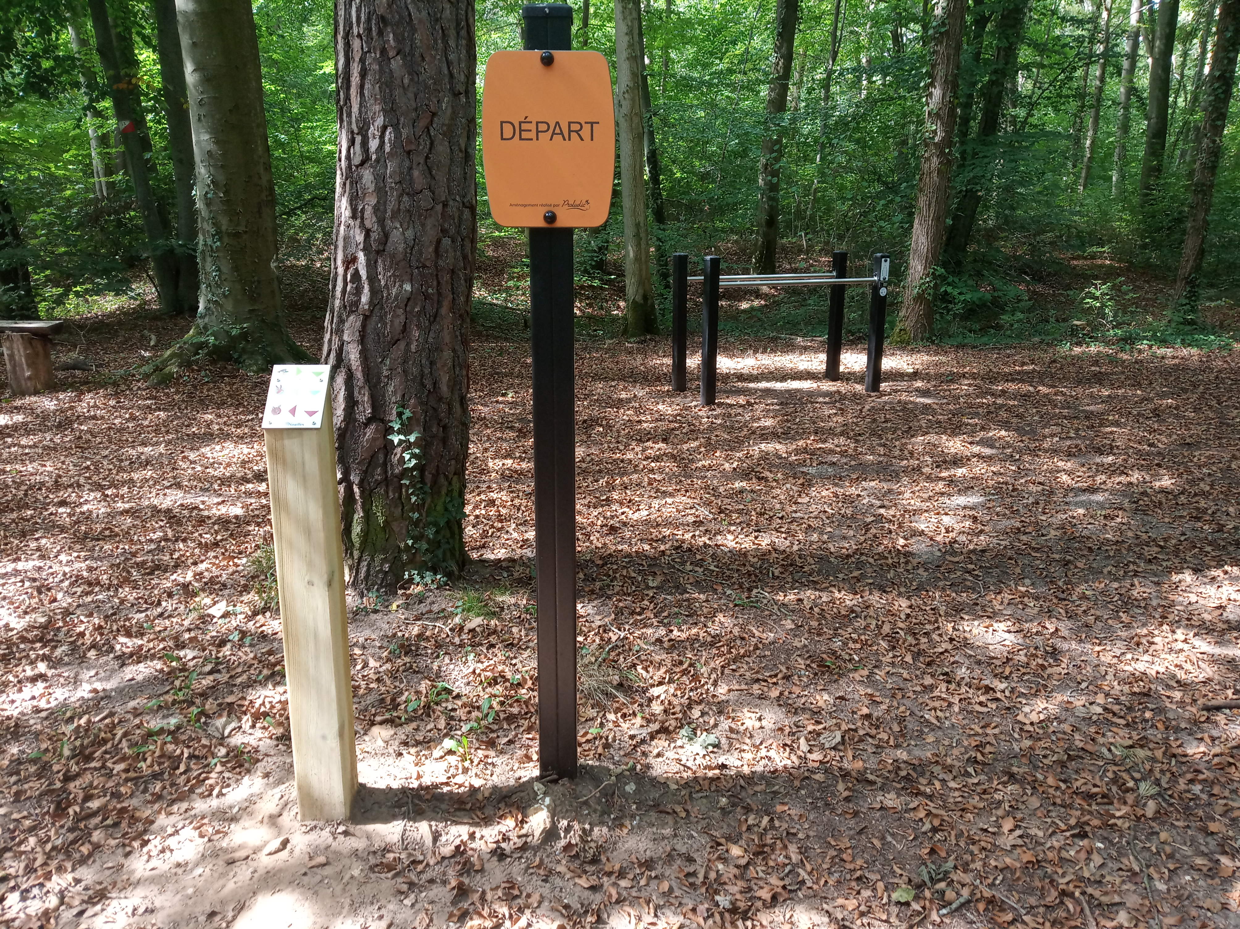 Bois du Larris - départ.jpg