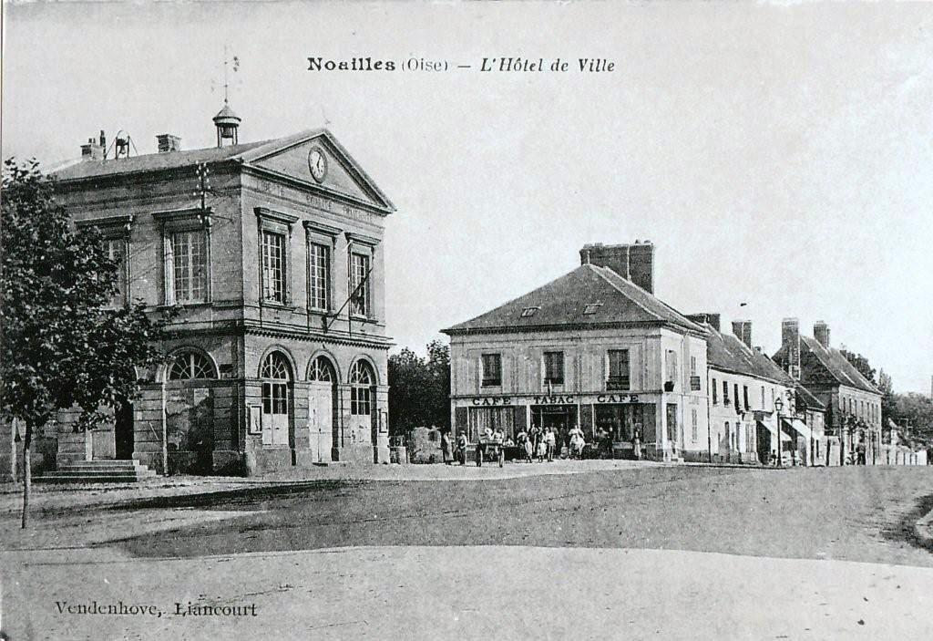 Hotel de Ville 1.jpg