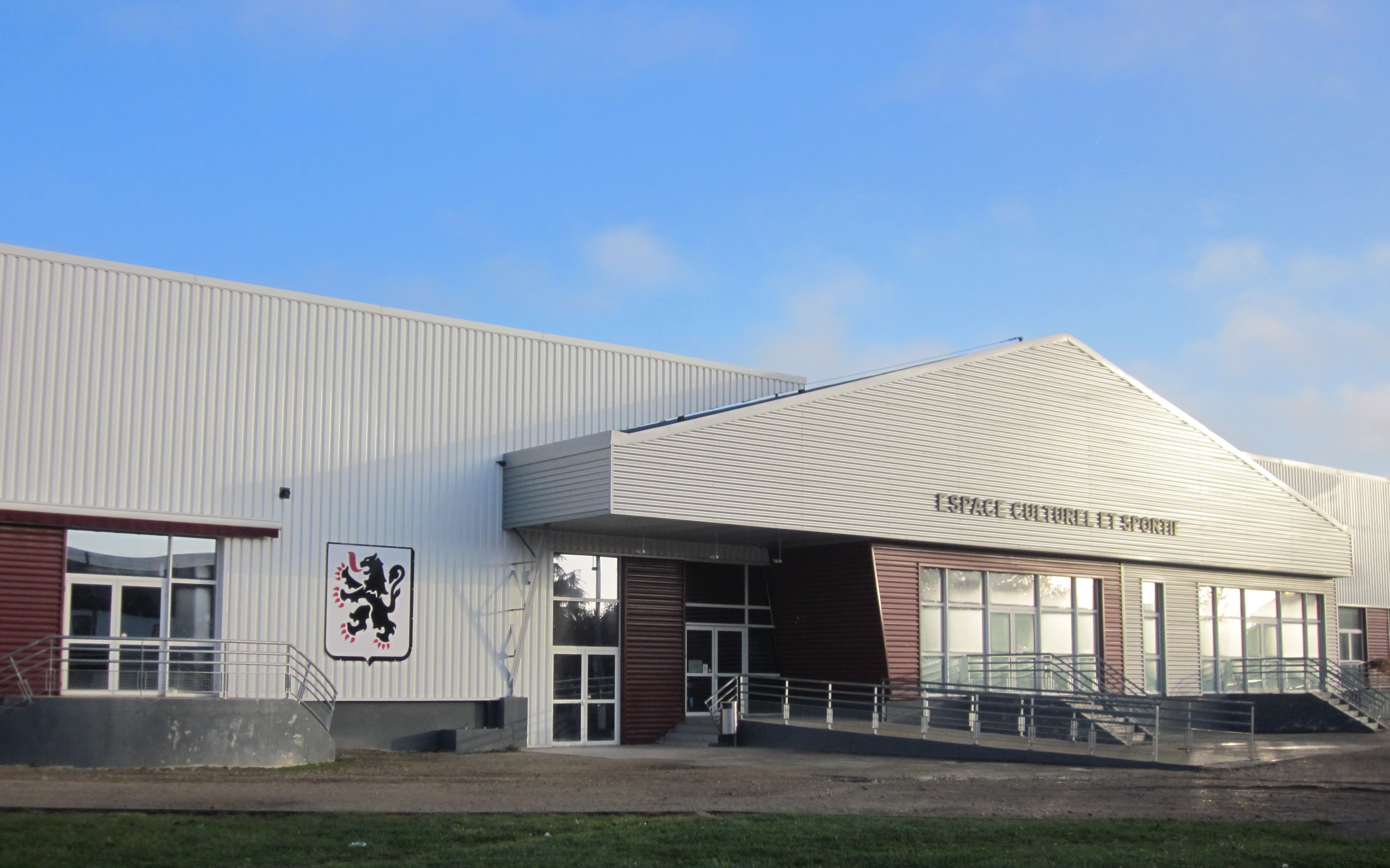 Espace culturel et sportif.jpg