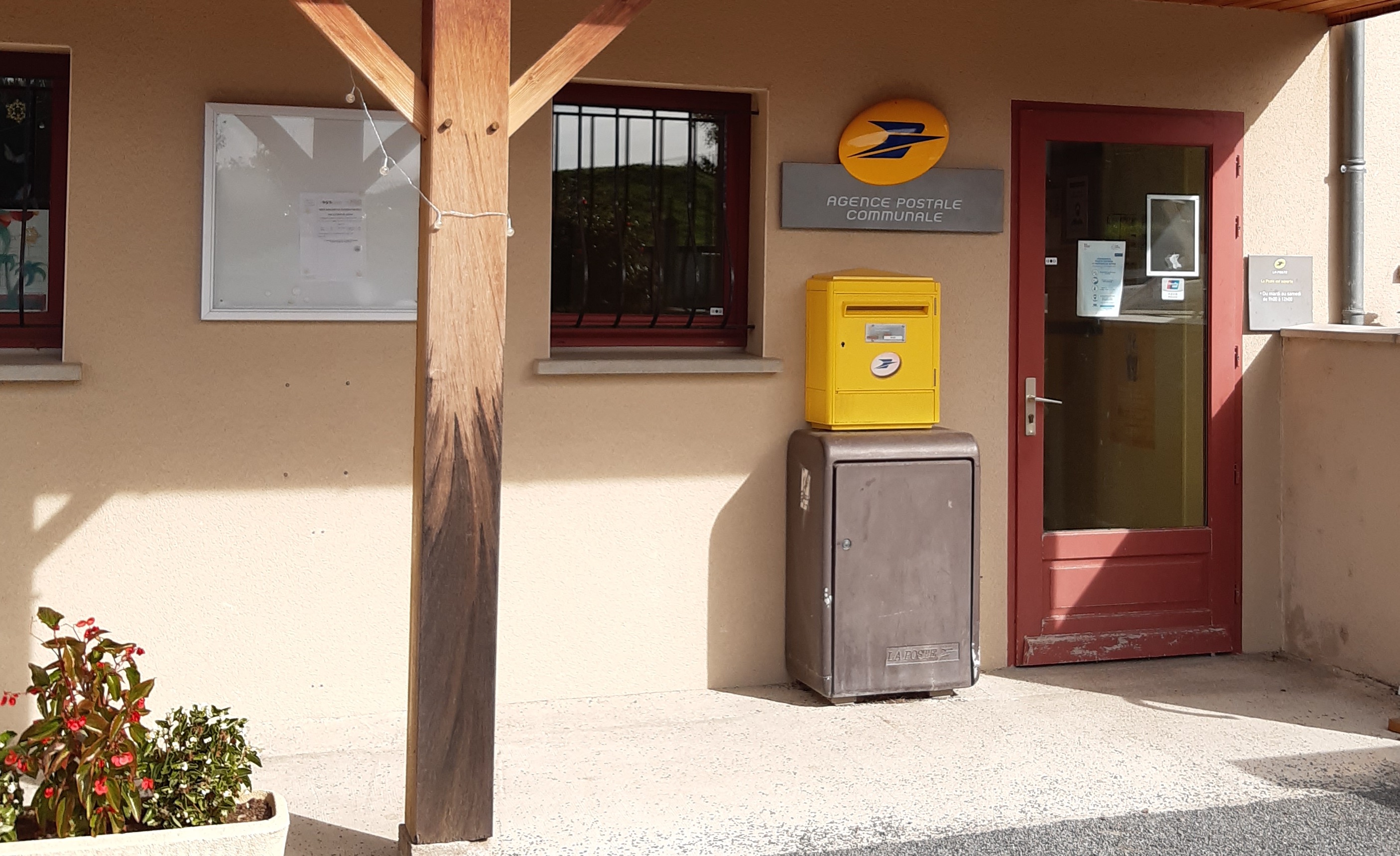 AGENCE POSTALE.jpg
