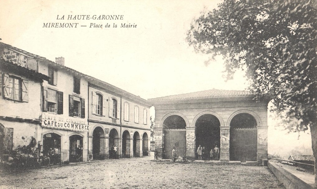 Place de la mairie.jpg