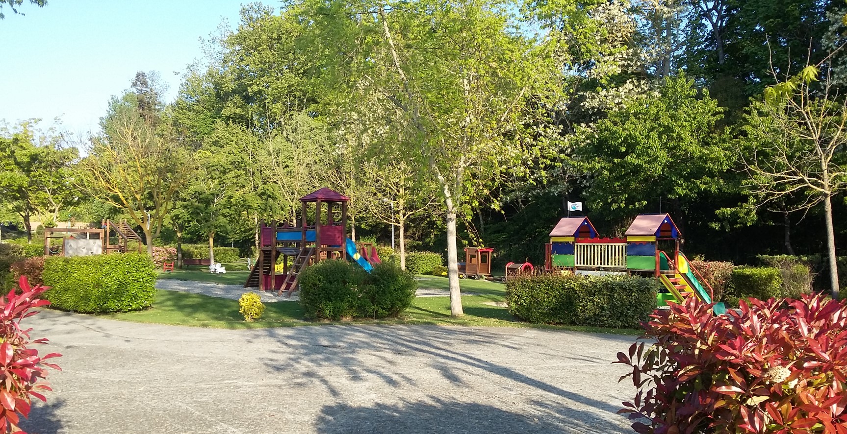 Jeux parc Marie Diu.jpg