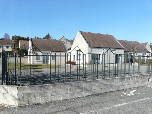 Ecole extérieur.jpg