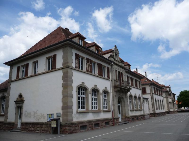Ecole primaire de la fecht.jpg
