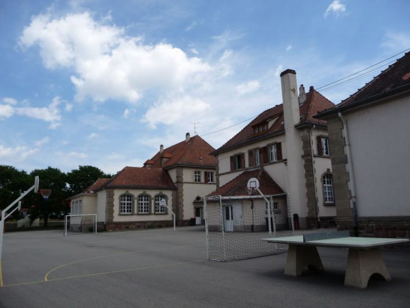 Ecole primaire de la fecht2.jpg