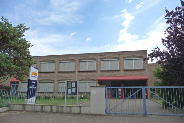 Cité scolaire Lazare de Schwendi.jpg