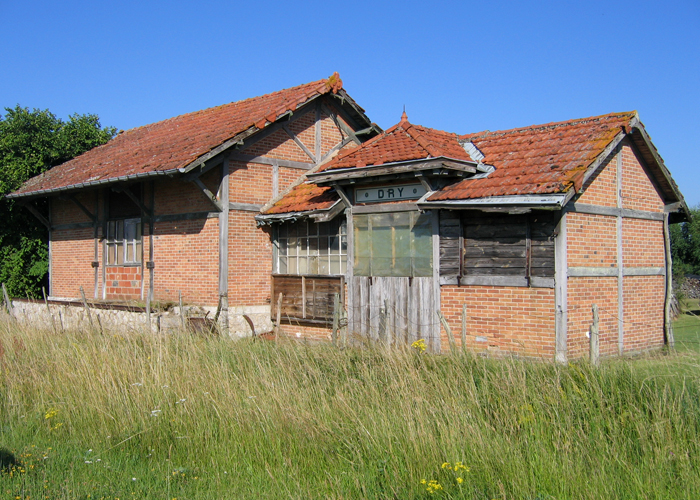 ancienne gare de Dry.jpg