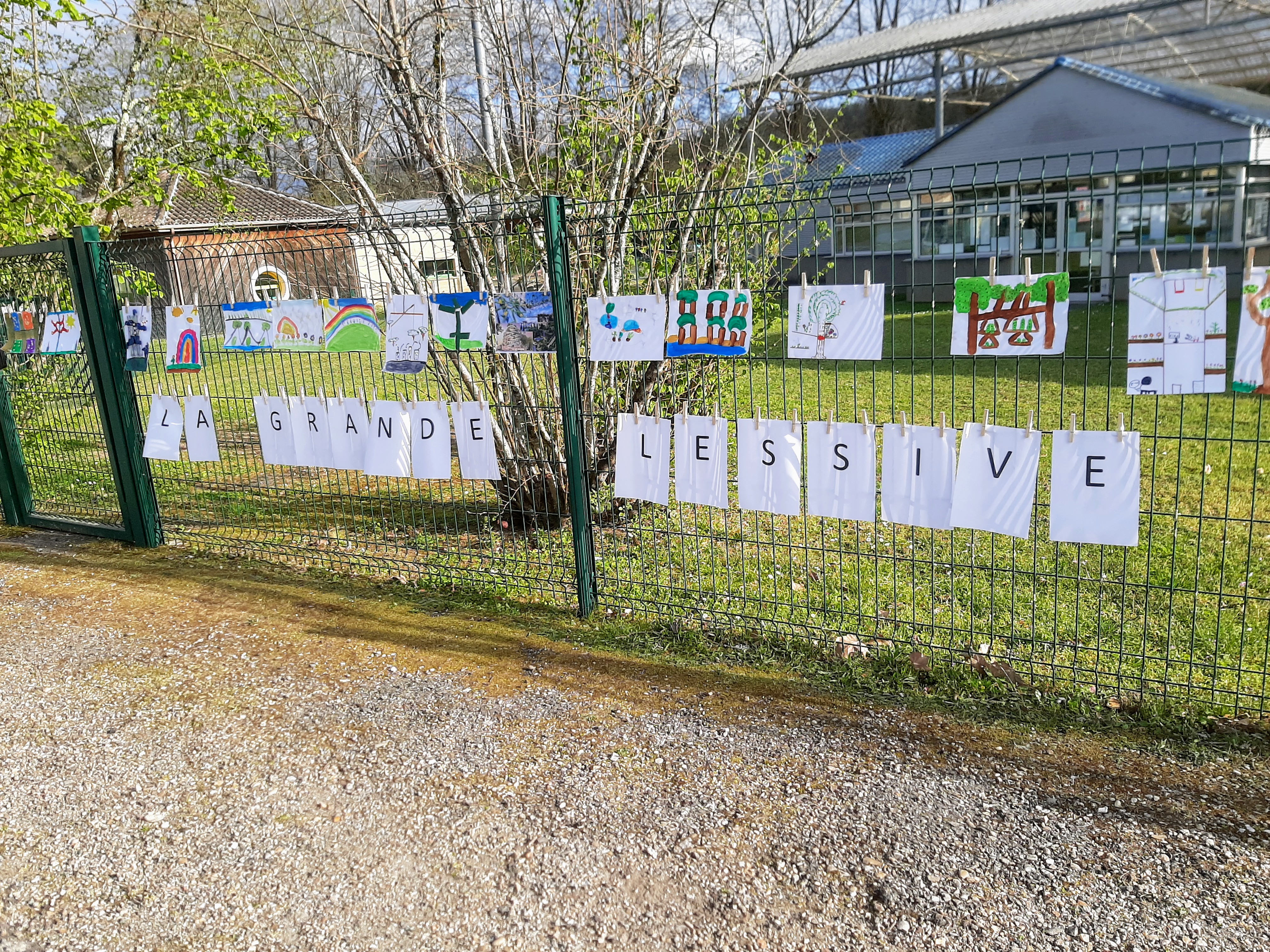 La grande lessive école du Terme 6.jpg