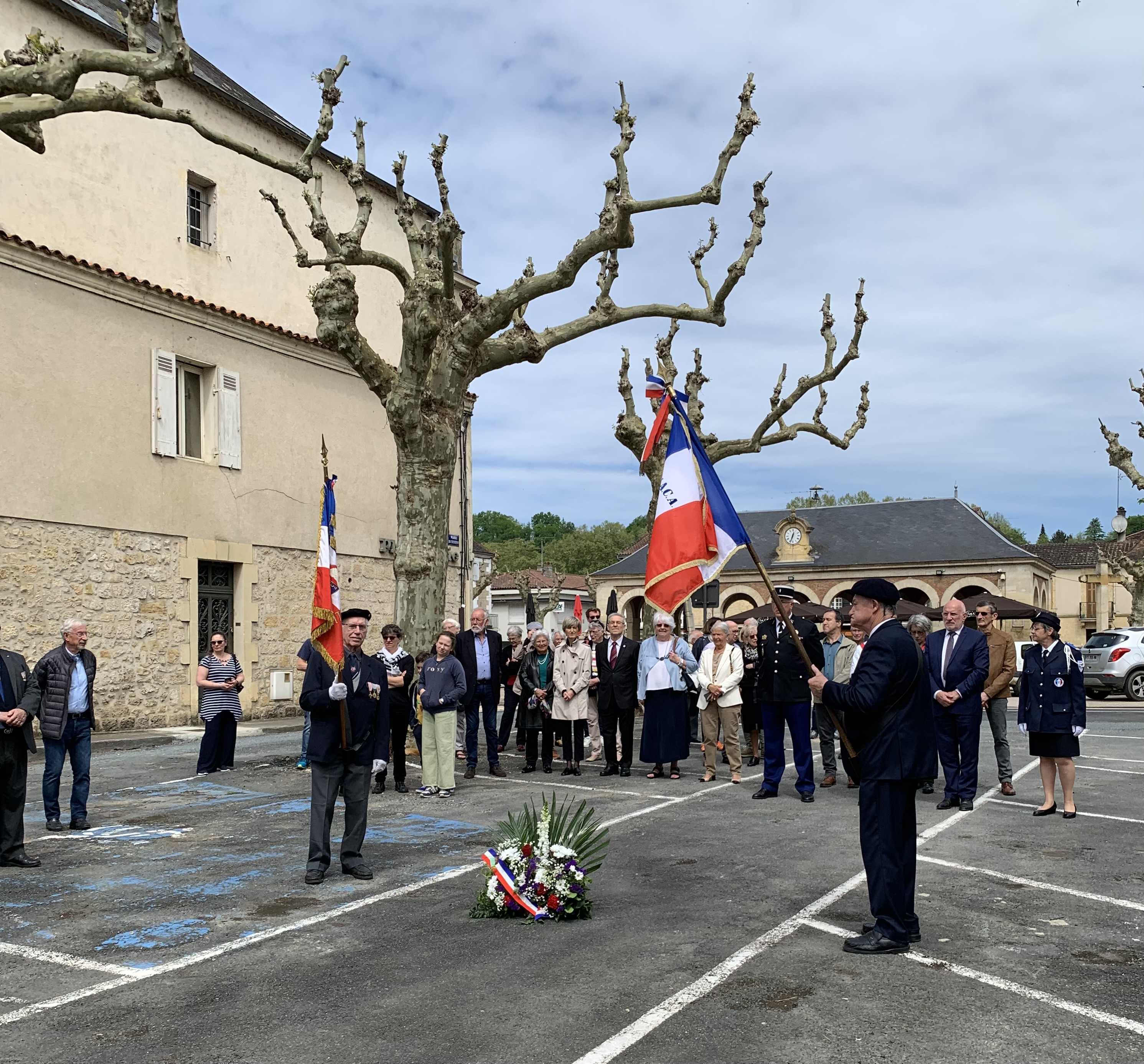cérémonie du 30 avril 3.jpg