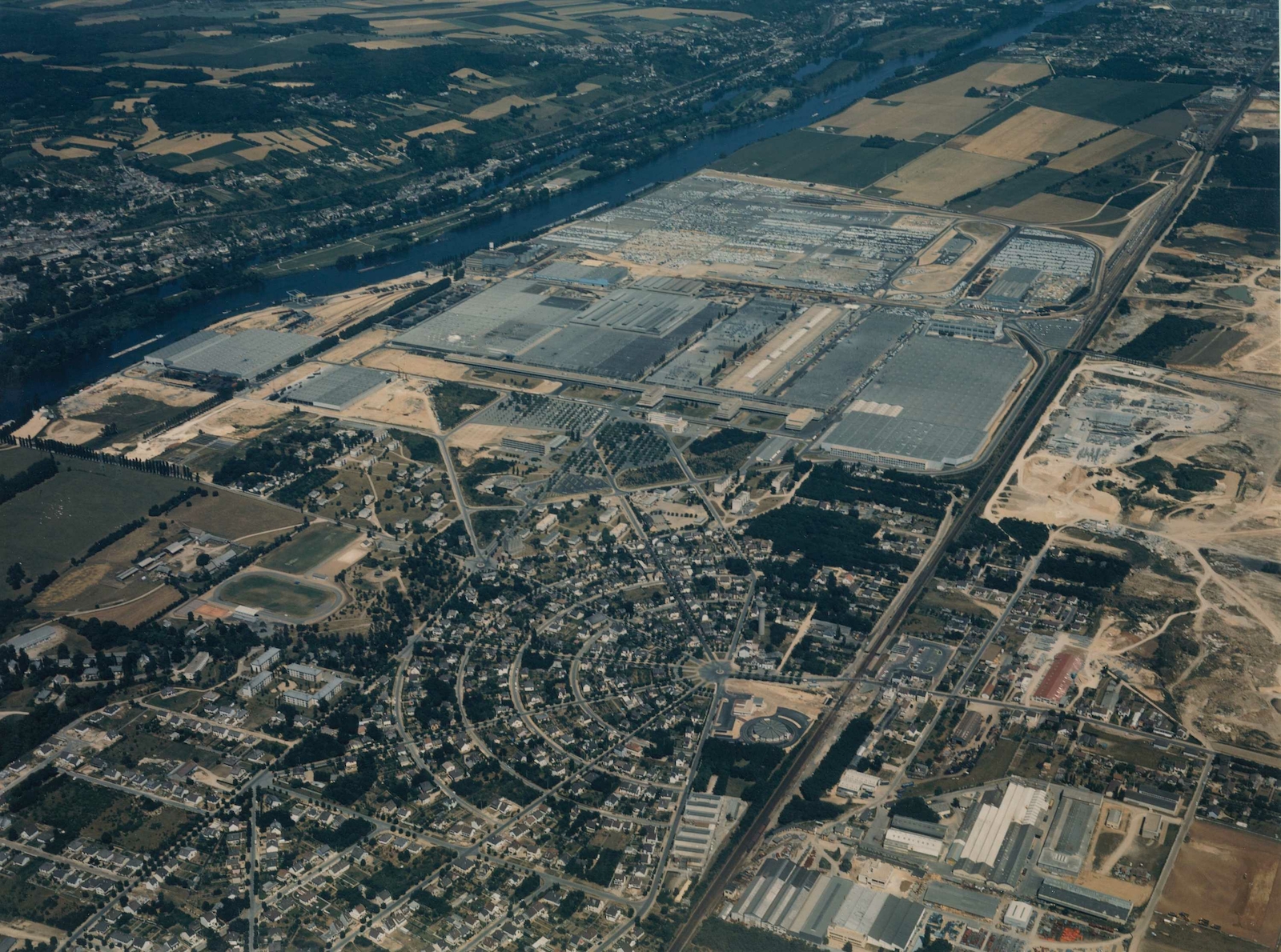 usine renault 2.jpg