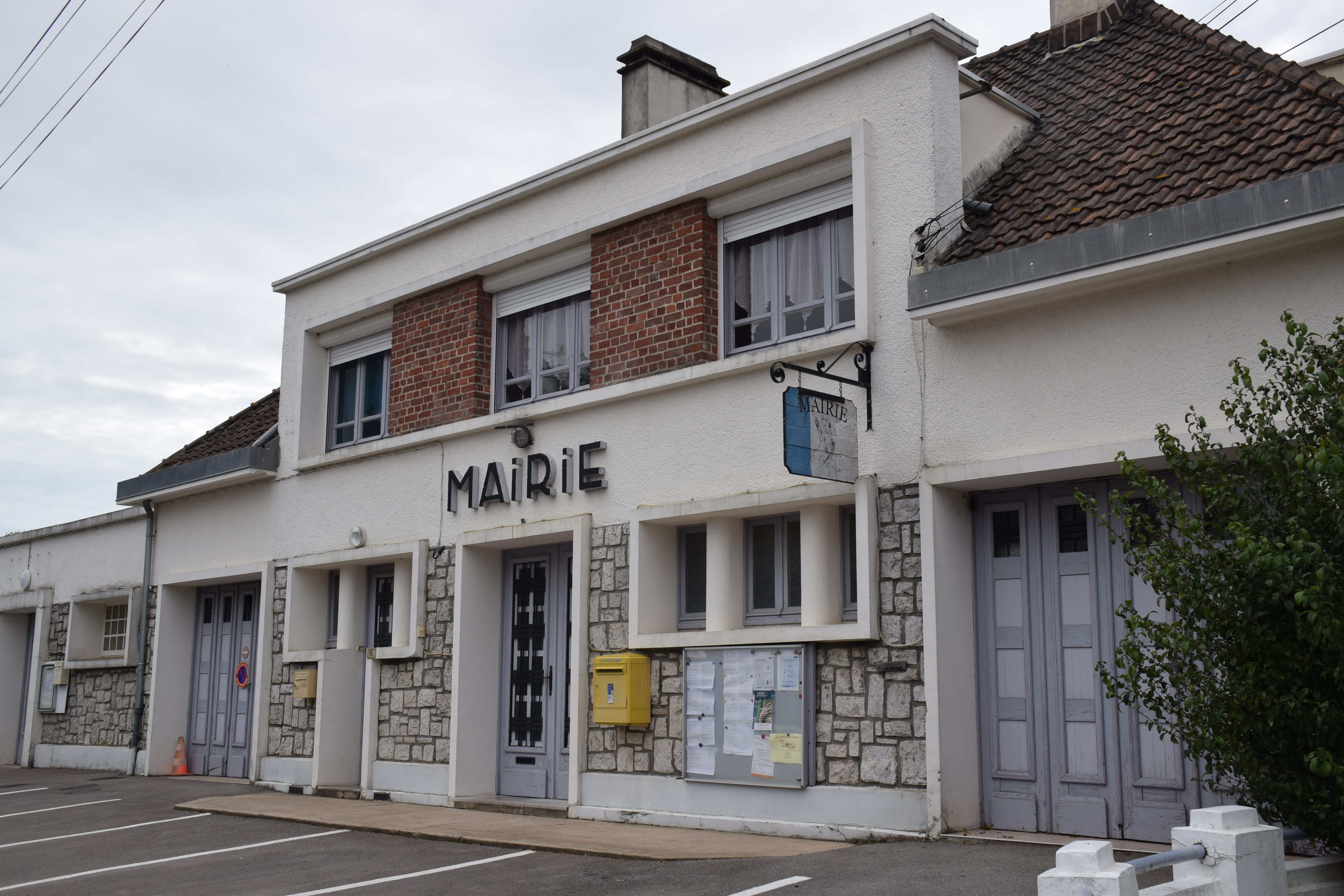 HERBINGHEN MAIRIE3.JPG