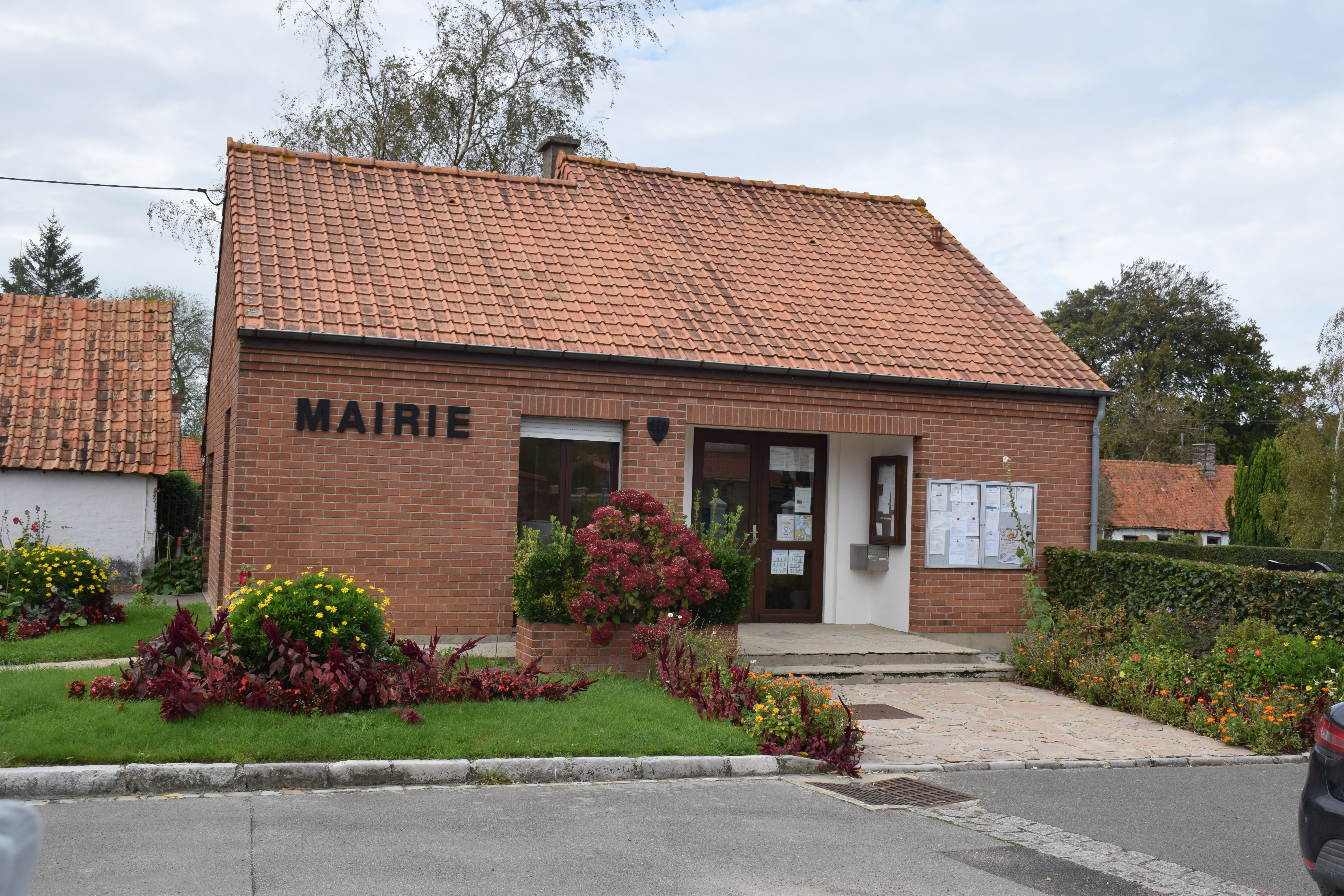 HERMELINGHEN MAIRIE2.JPG