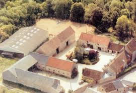 CENTRE HIPPIQUE.jpg