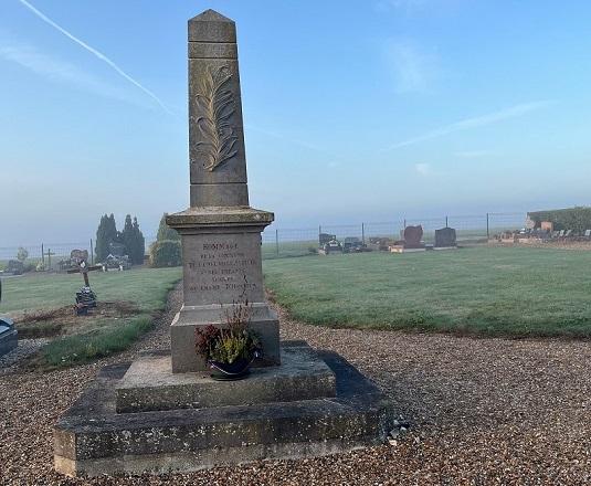 monument aux morts ajusté.jpg