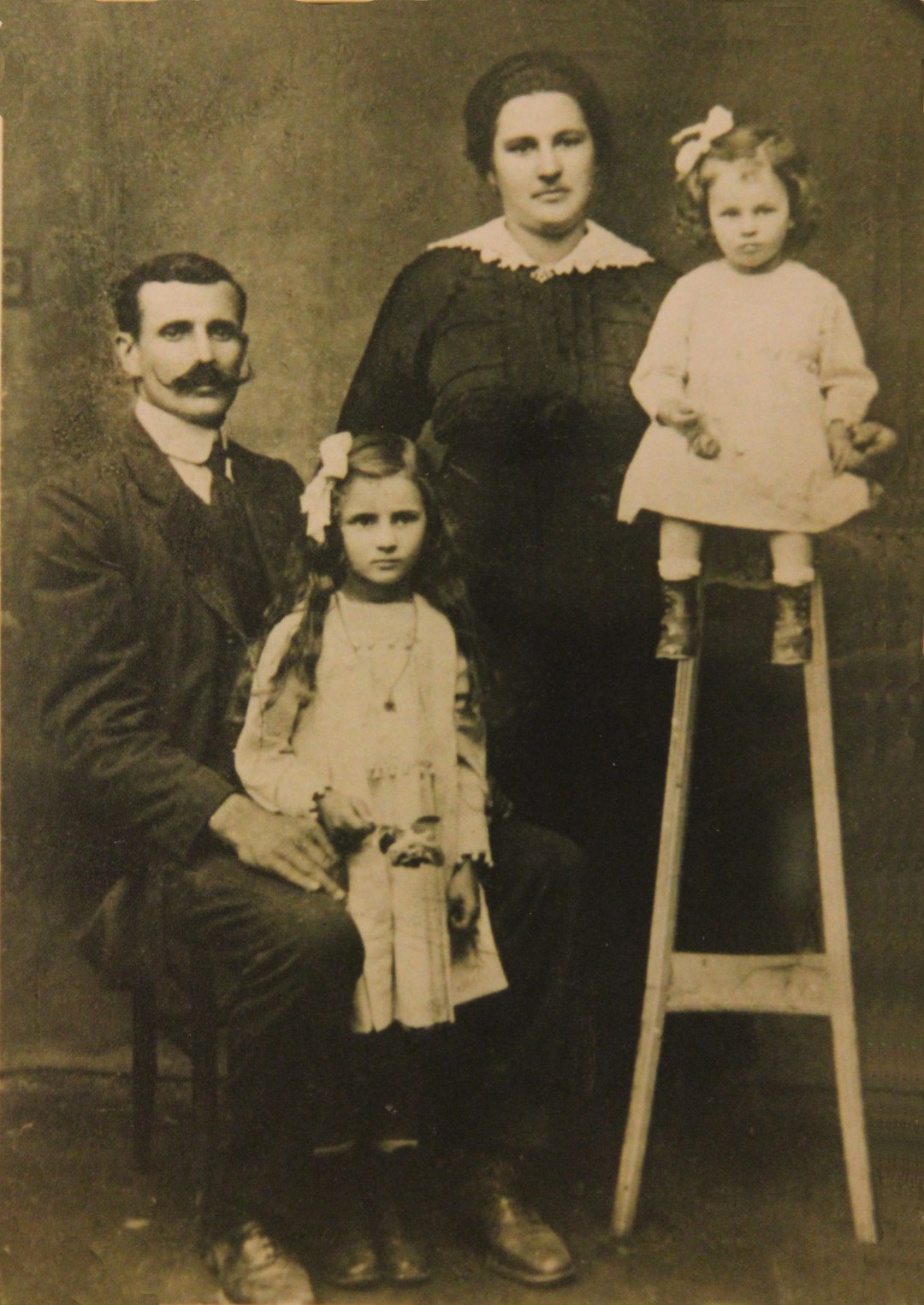 14-18 LATOUR Jean Théodore Famille.JPG