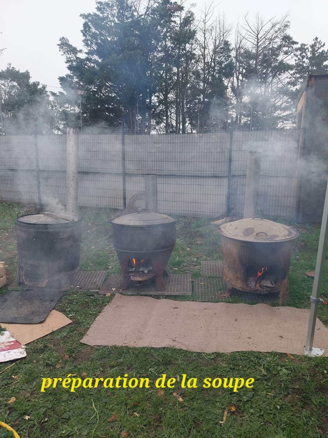 Téléthon prépa soupe aux choux.jpg