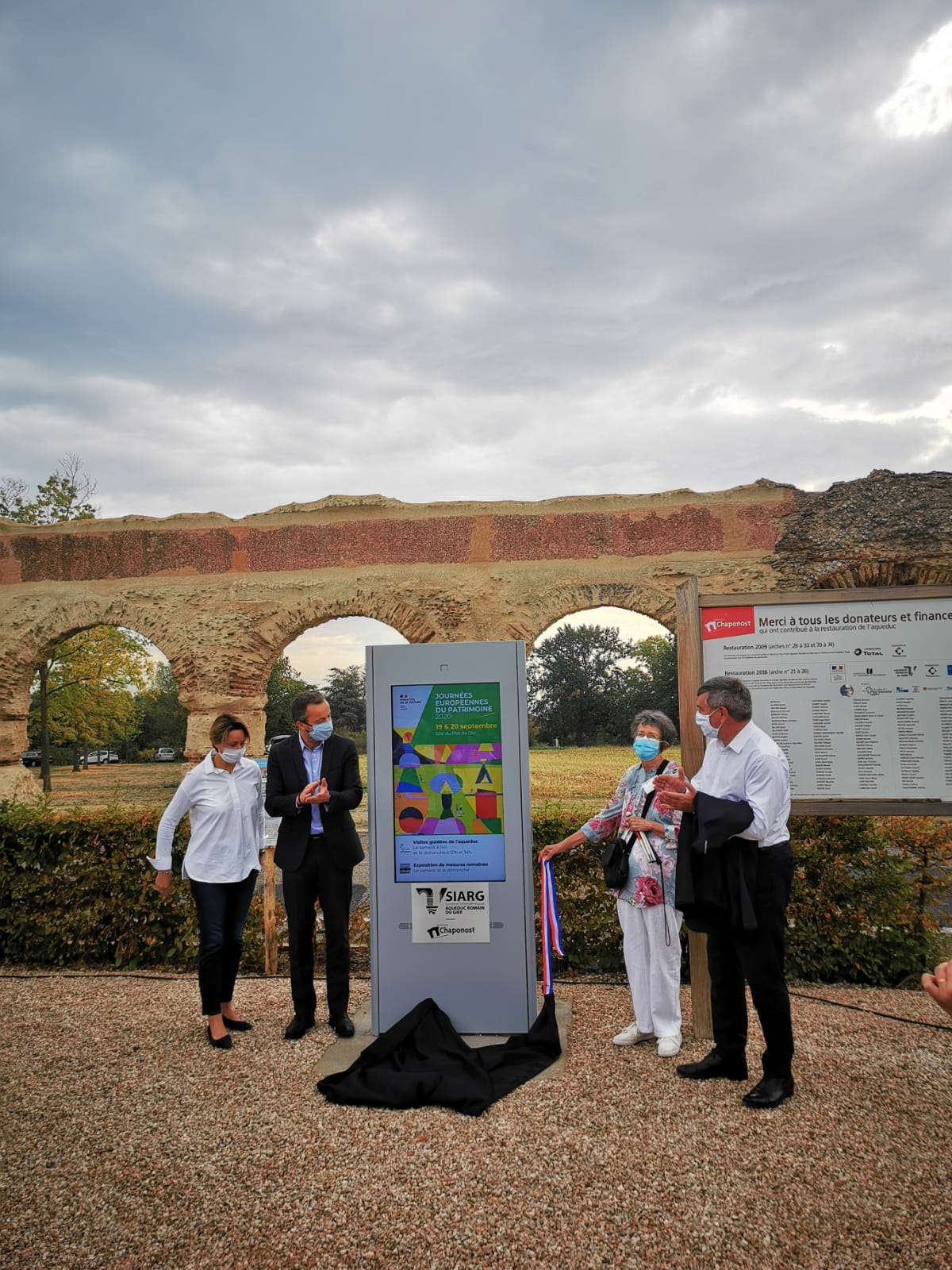 INAUGURATION BORNE INTERACTIVE A CHAPONOST N° 5.jpg