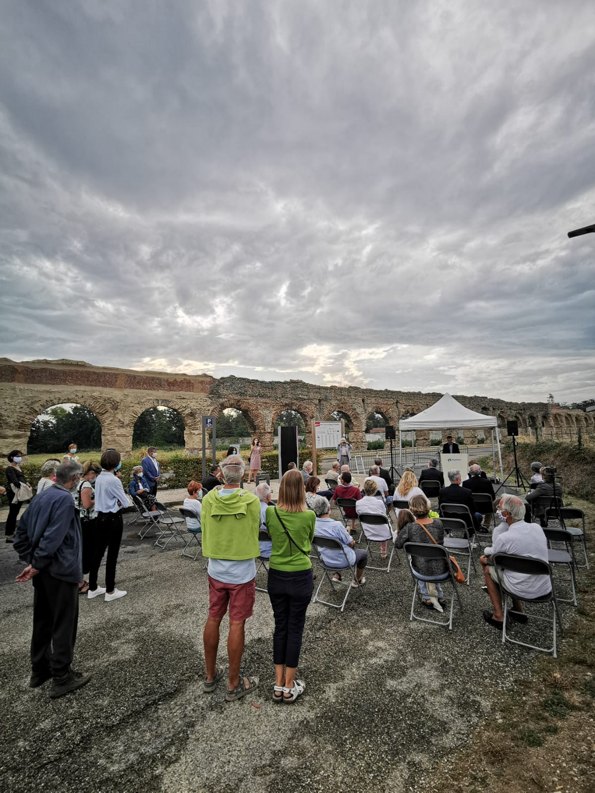 INAUGURATION BORNE INTERACTIVE A CHAPONOST N° 1.jpg