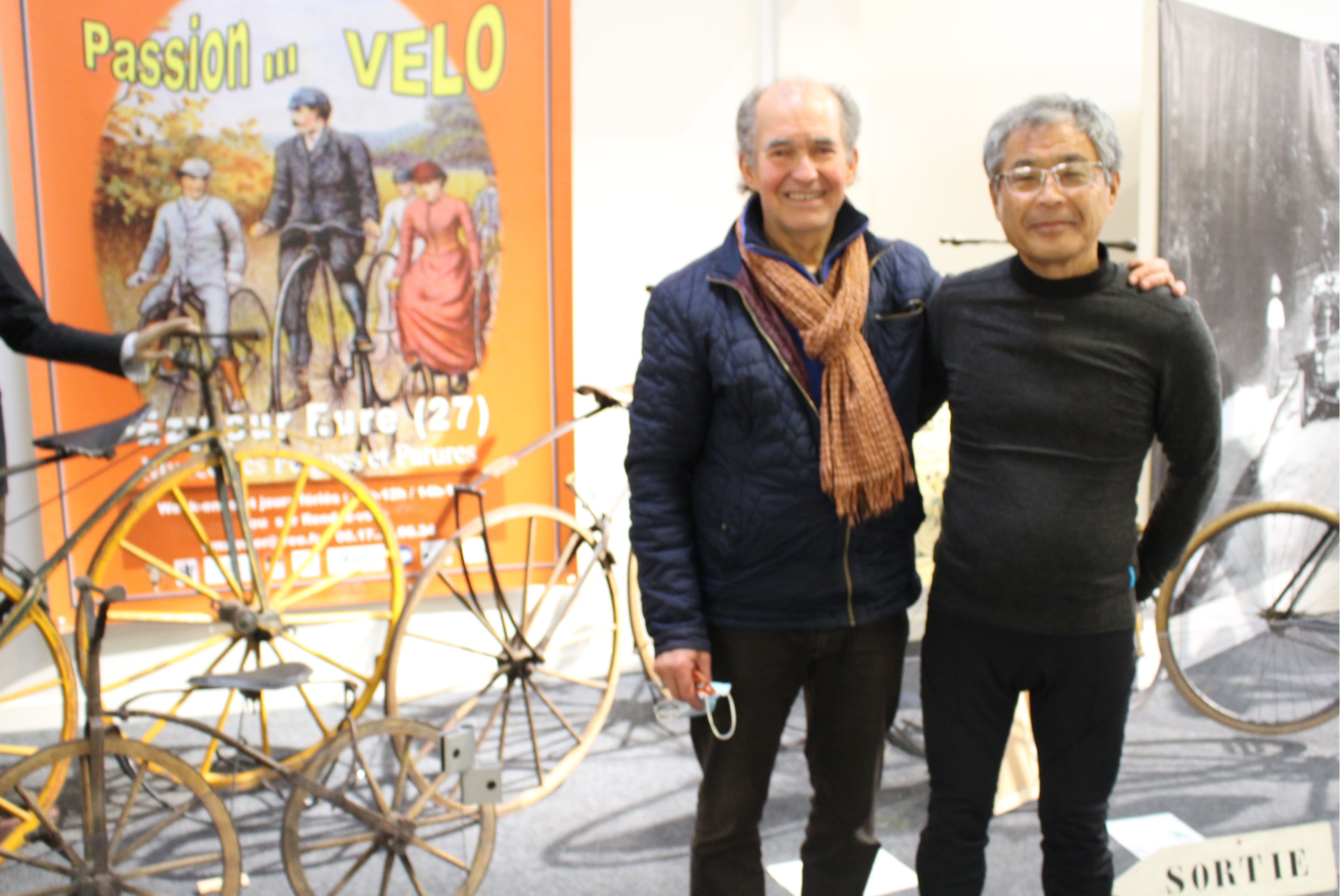Keizo Kobayashi au musée du peigne Ezy sur Eure