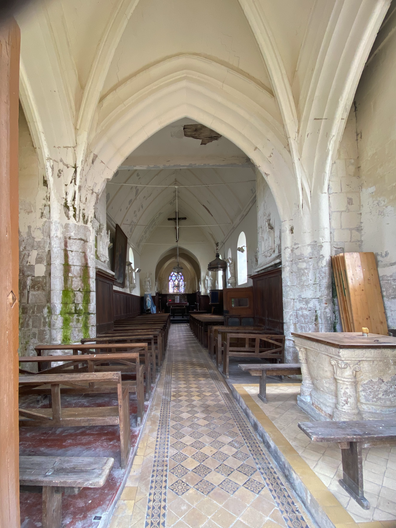 eglise interieur.png