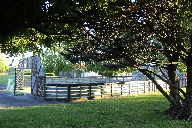 City Stade _1_-red.jpg