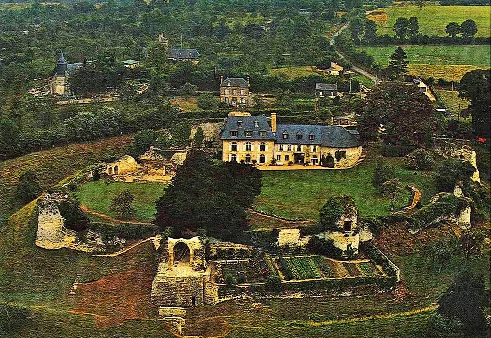 chateau-de-Bonneville-sur-Touques-arial-view.jpg