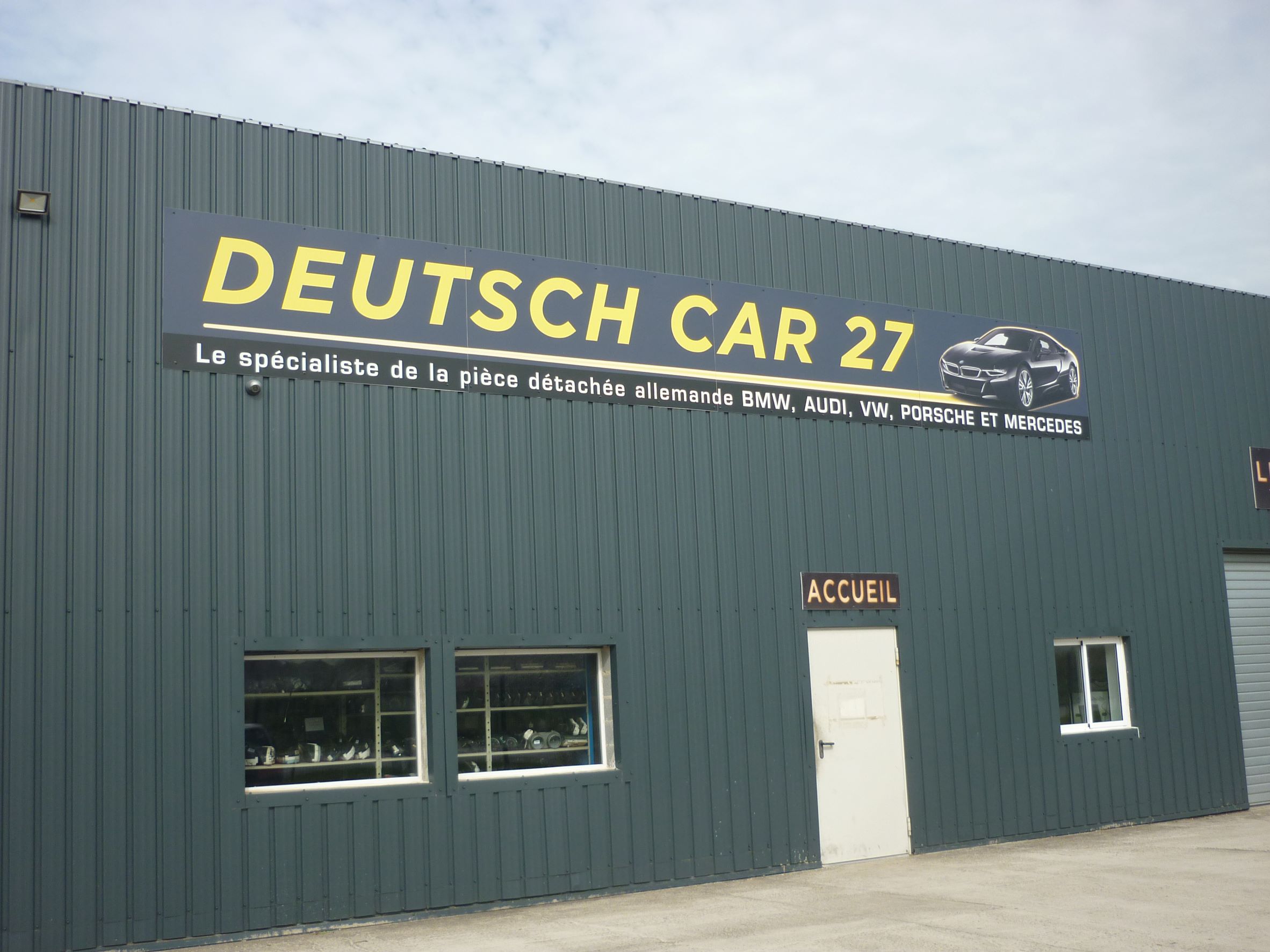 DEUTCH  CAR 27-.JPG