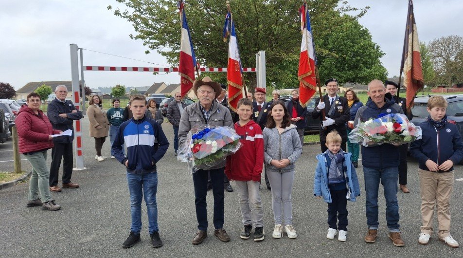 8 mai Perriers 3.jpg