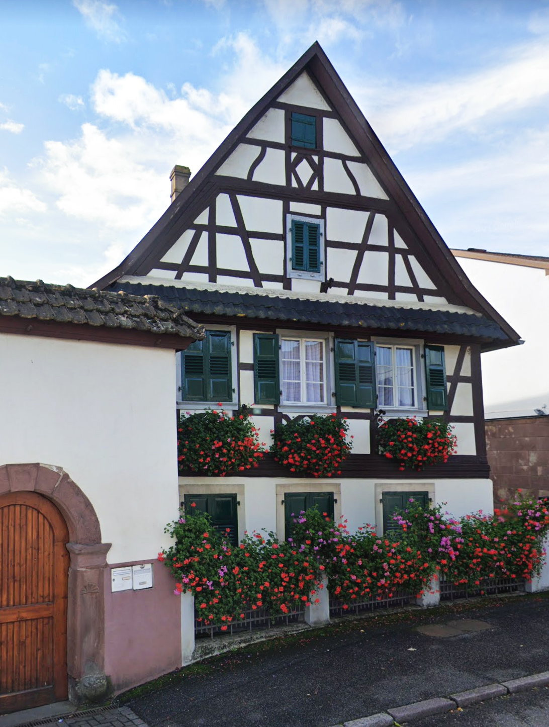Maison fleurie.jpg