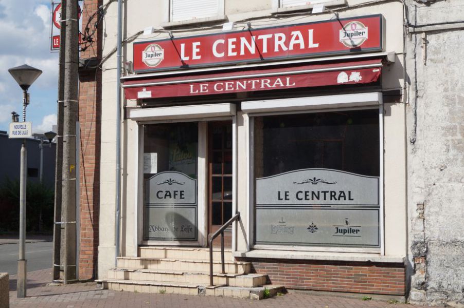 Café Le Central.JPG
