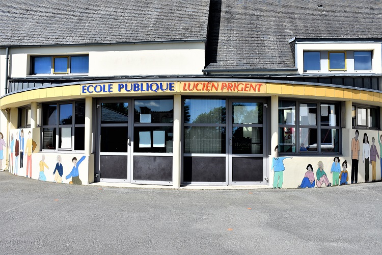 Ecole-b750.jpg