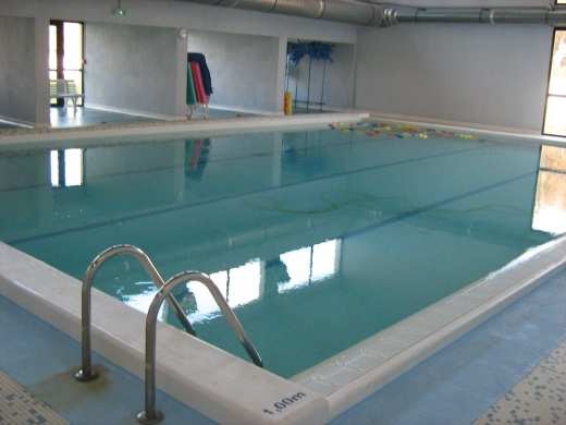 Piscine Rieux.jpg