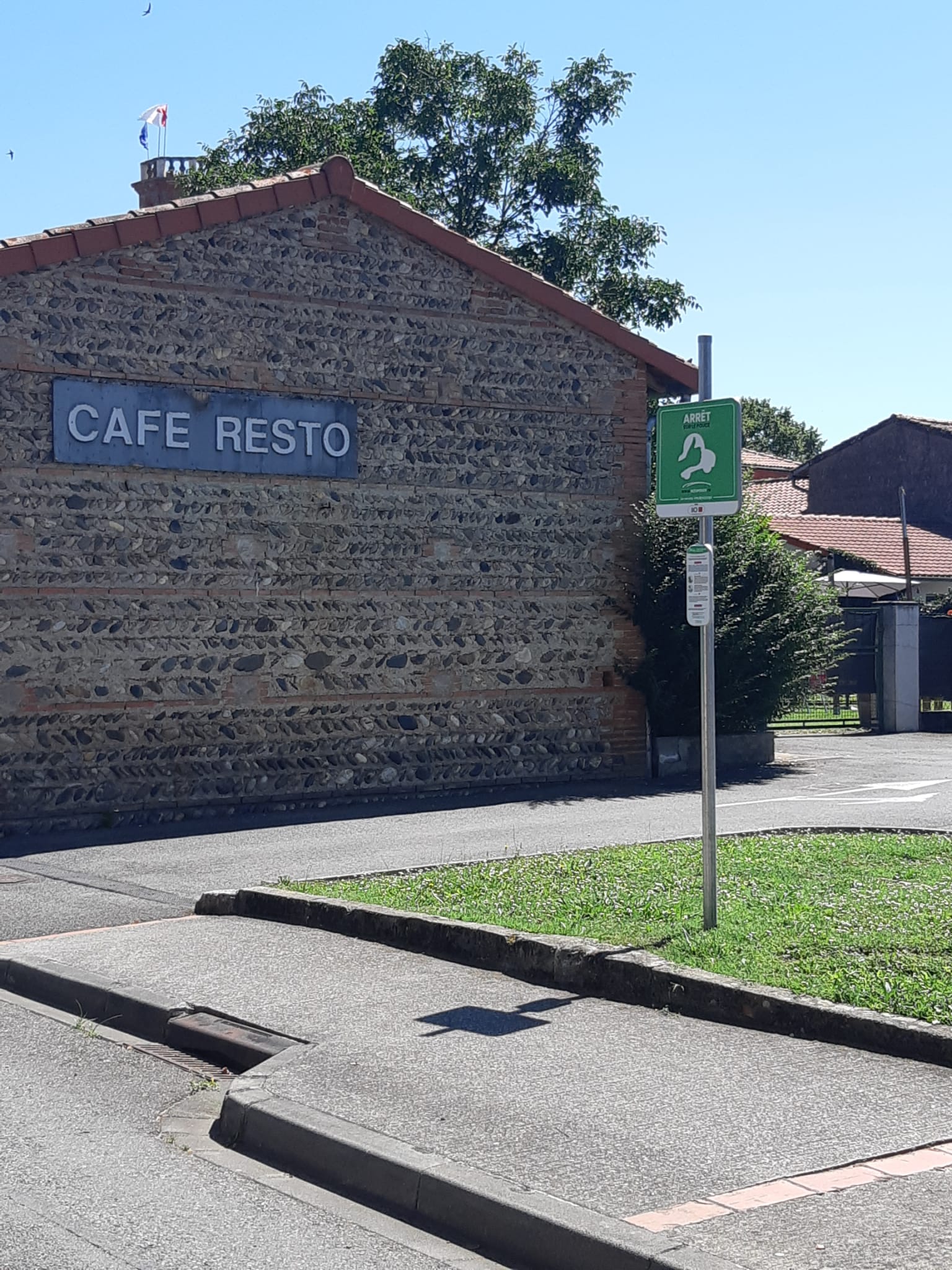 Rézo pouce resto.jpg