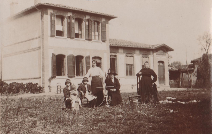 Village - Première école.jpg