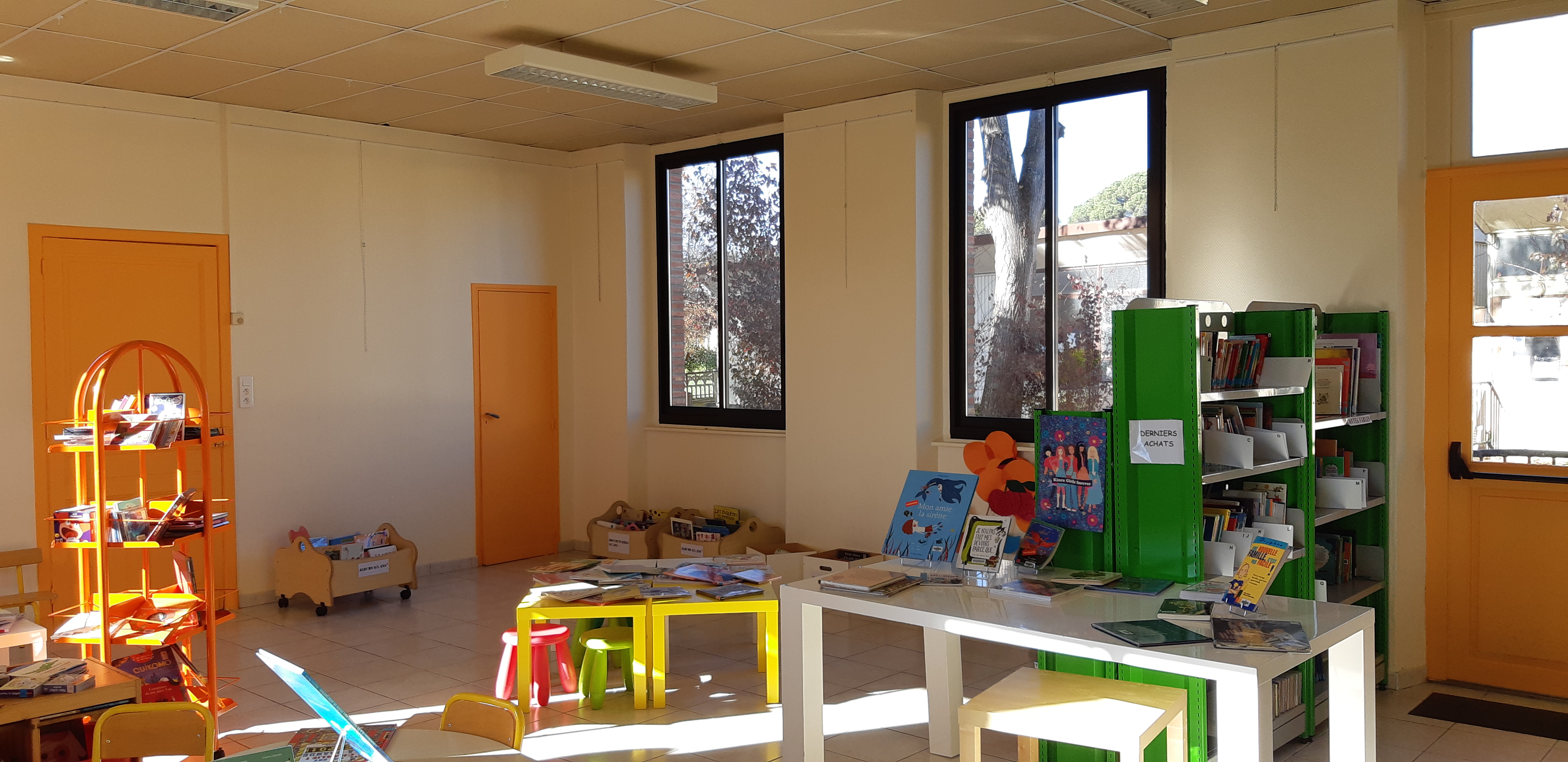Médiathèque intérieur - 1.jpg