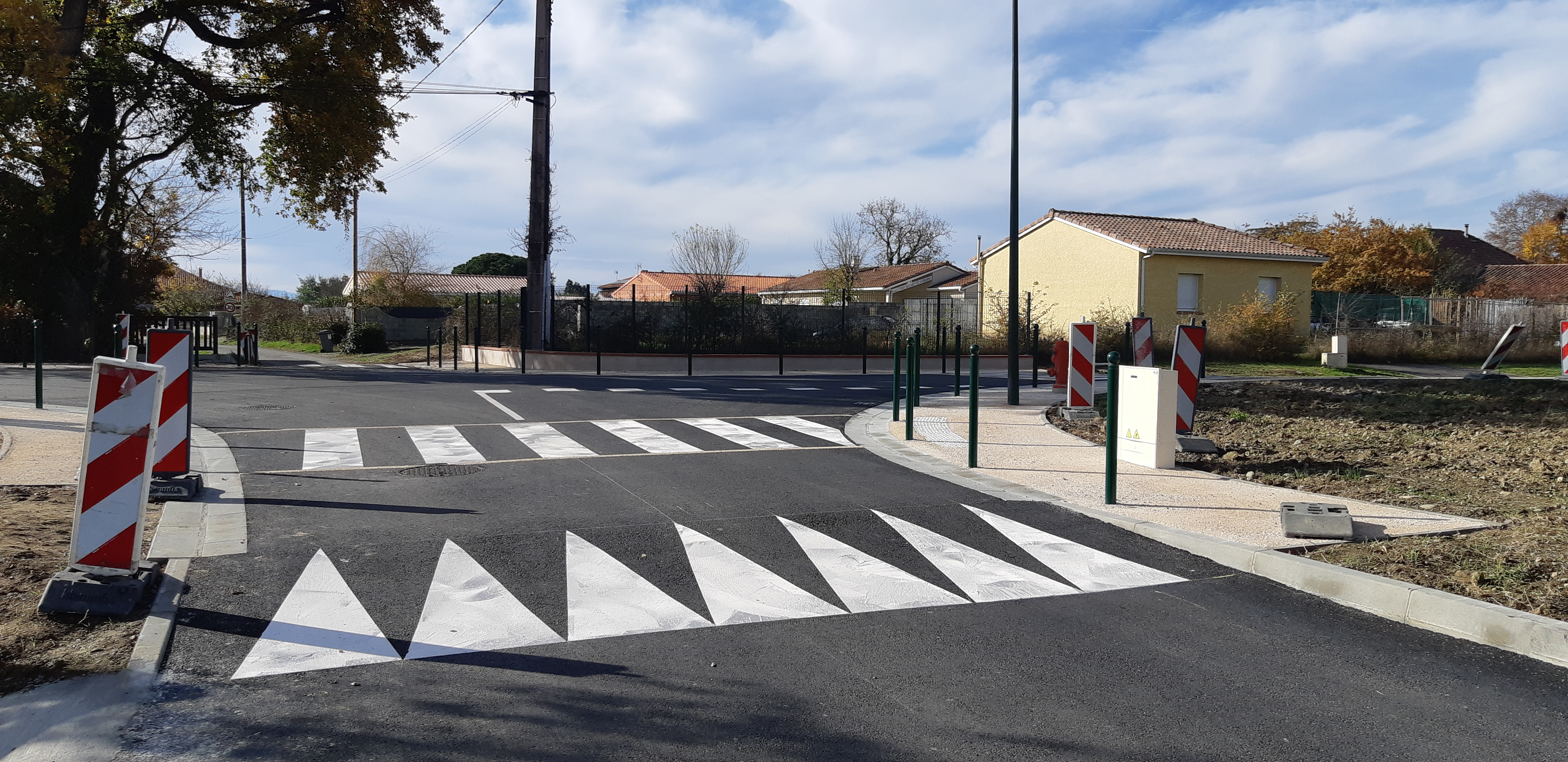 Voirie carrefour Complexe Pyrénées _5_.jpg