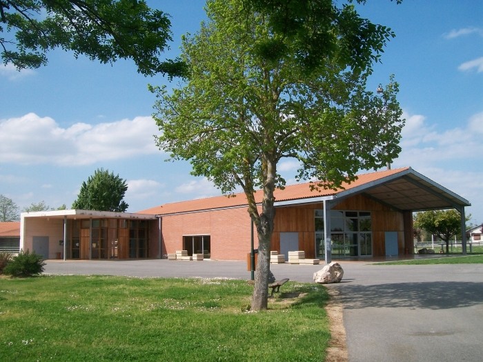 Salle des fêtes avant.jpg