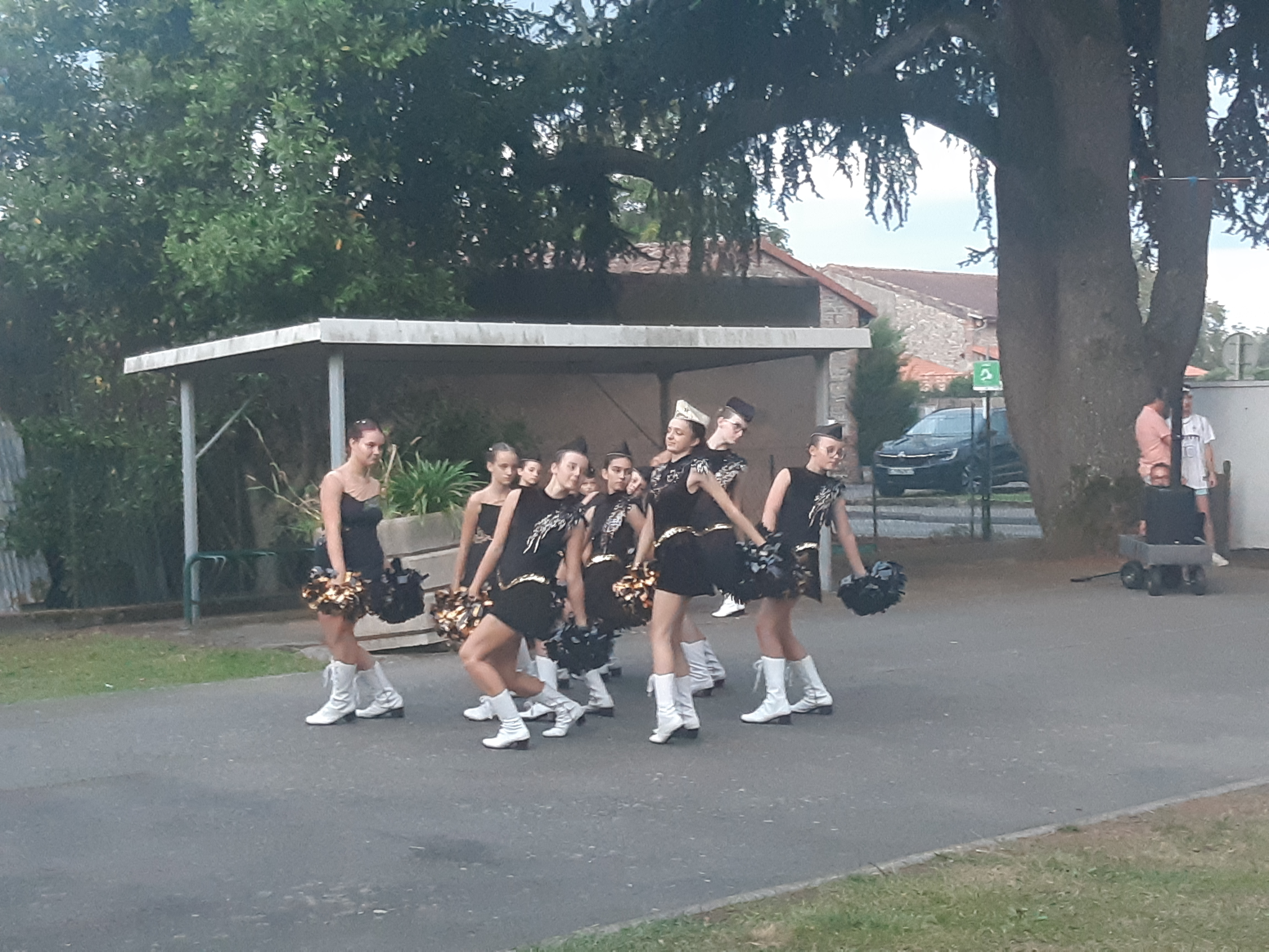 F Majorettes _6_.jpg