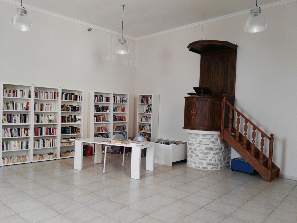 biblio 02.jpg
