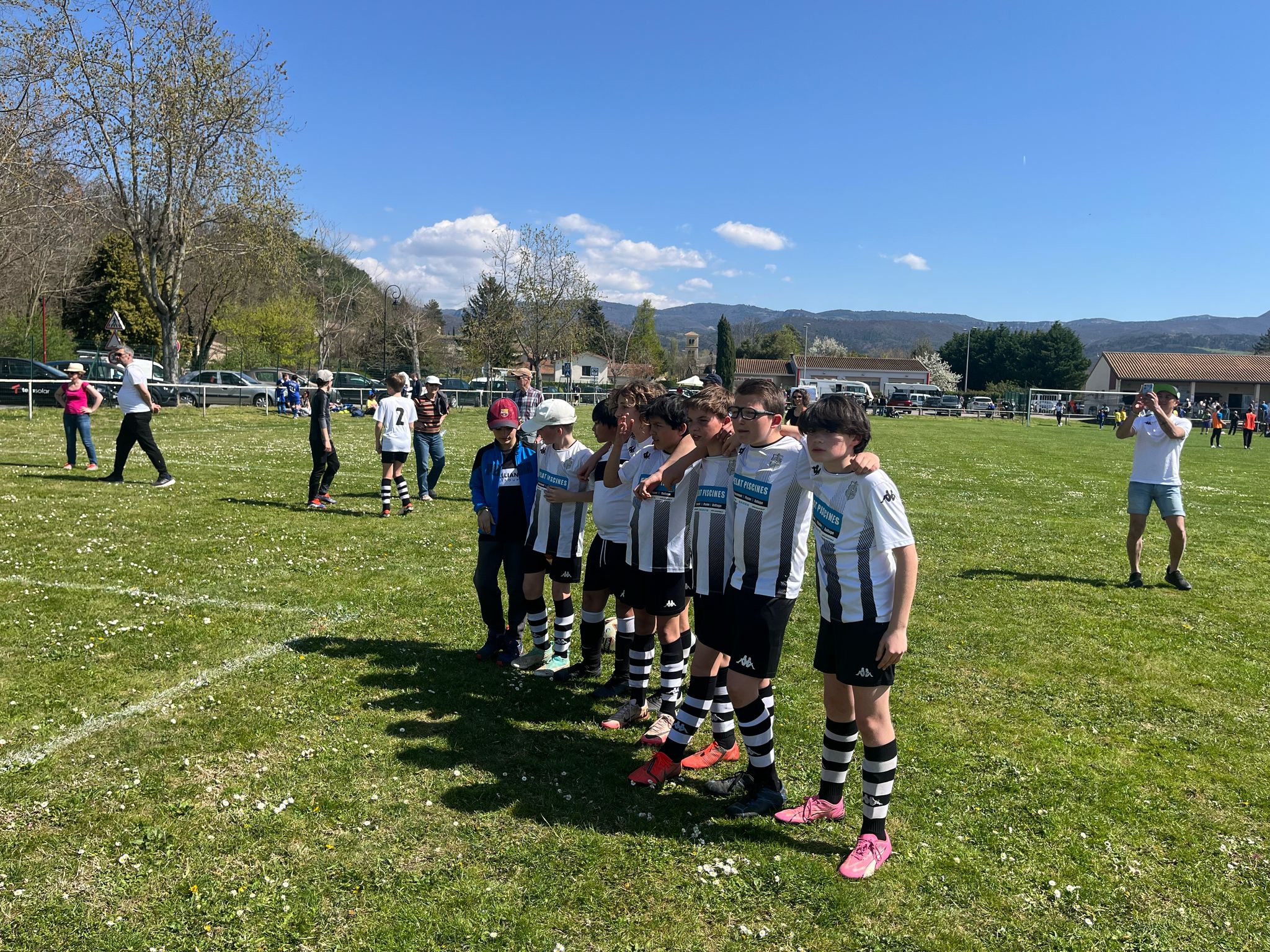 WhatsApp Image 2025-04-06 à 17.45.10_f5ad9aaa.jpg