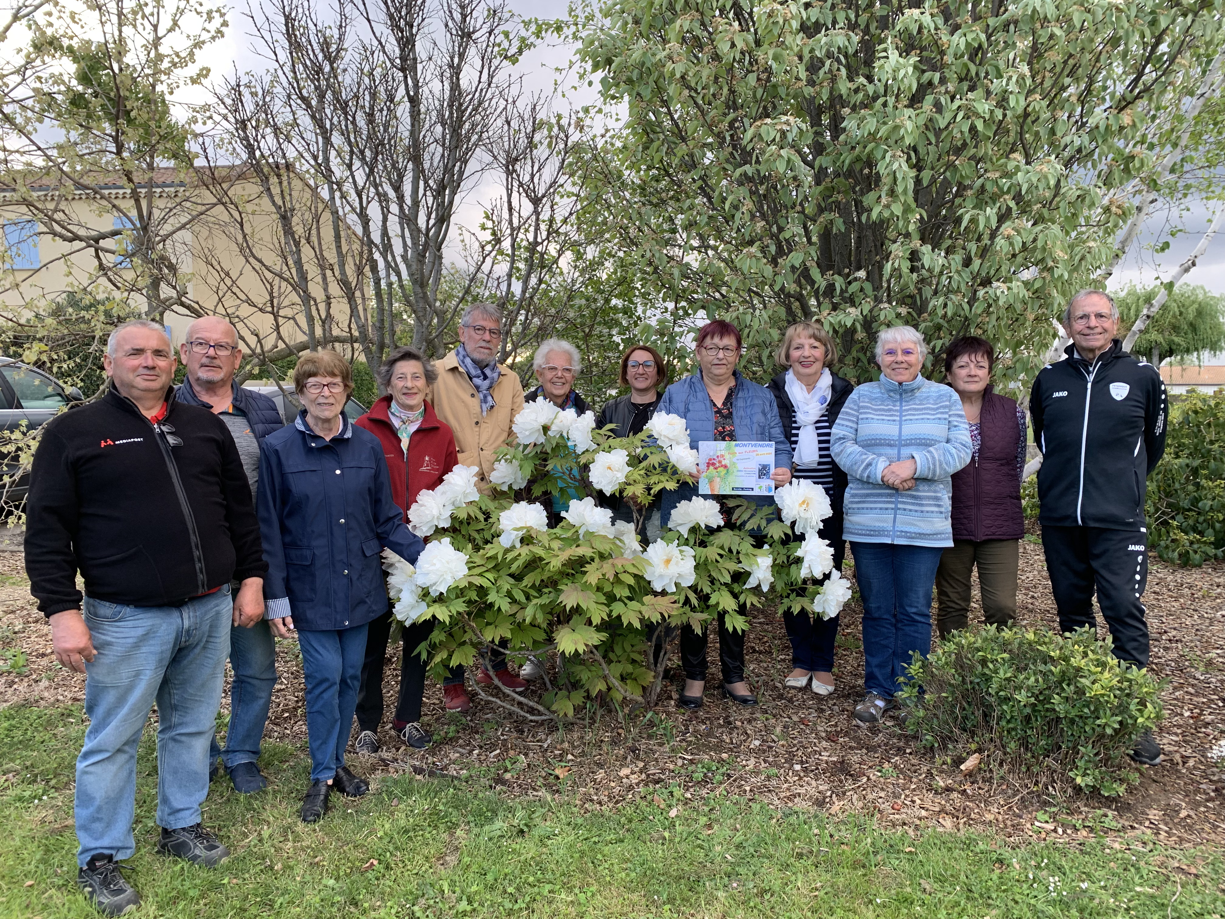 equipe amis de montvendre.jpg